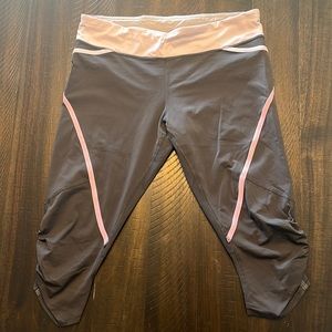 Lululemon Gray Crop Leggings